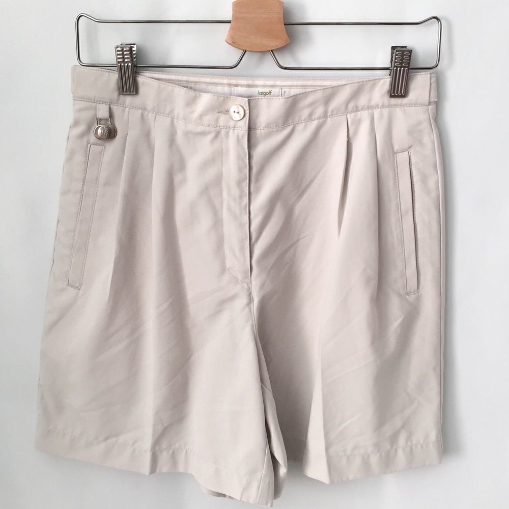 Lizgolf Shorts in Size Petite 2